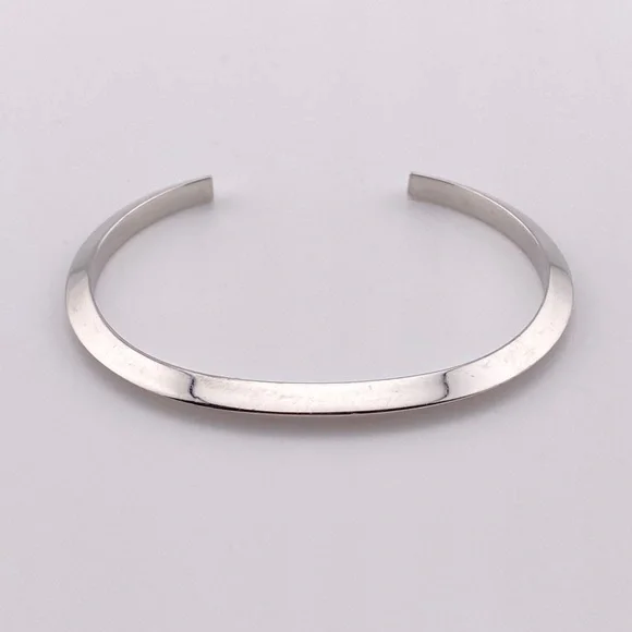 5/$20 Stella Valle Strong Women May We Know Them Silver Bracelet - Picture 7 of 12